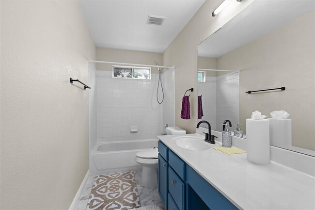 Building Photo - 1509 Shady Creek Trail