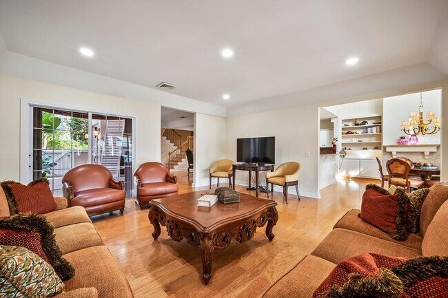 Building Photo - 14394 Cypress Island Ct