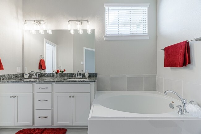 Building Photo - 15027 Red Dam Trl