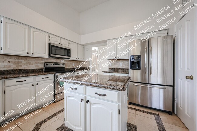 Building Photo - 532 E Stonebridge Dr