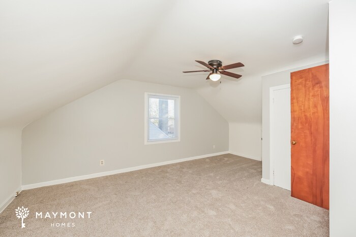 Building Photo - 1034 5th St