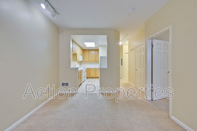 Building Photo - 2160 Santa Cruz Ave