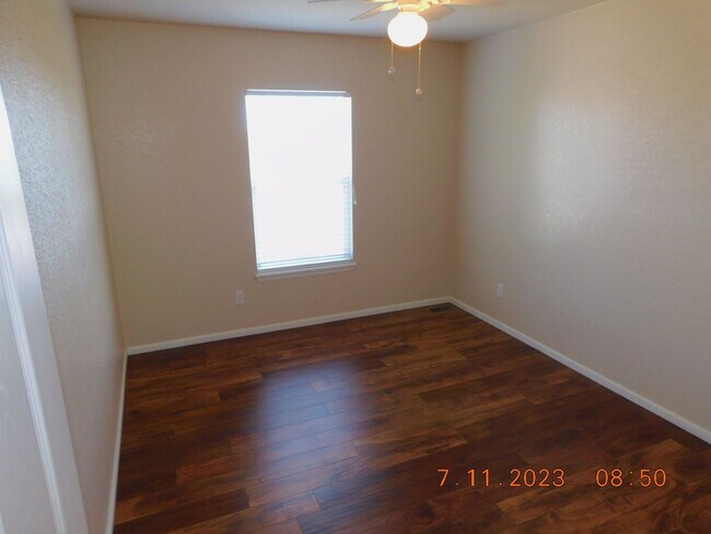 Building Photo - Beautiful Littleton home located in the desired Marston neighborhood!