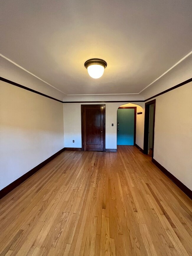 Building Photo - Garden Court Condominium - Capitol Hill