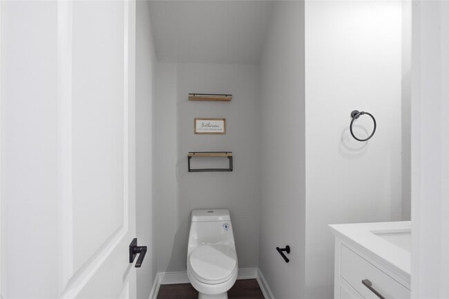 Building Photo - 6728 Parker Grv Ln