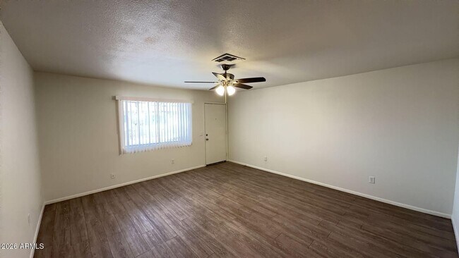 Building Photo - 4418 N 53rd Ln