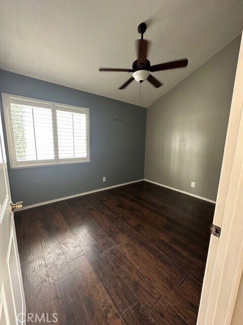 Building Photo - 547 Magnolia Ave