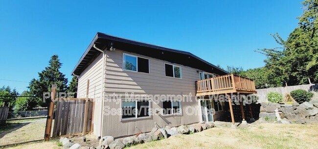 Building Photo - 13240 22nd Ave S