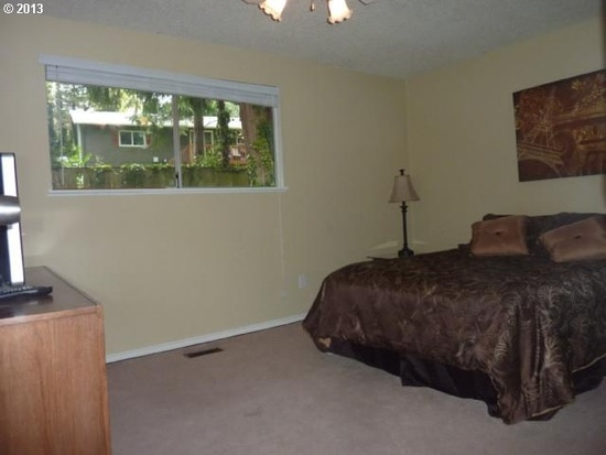 Building Photo - 0 SE 122nd Ave