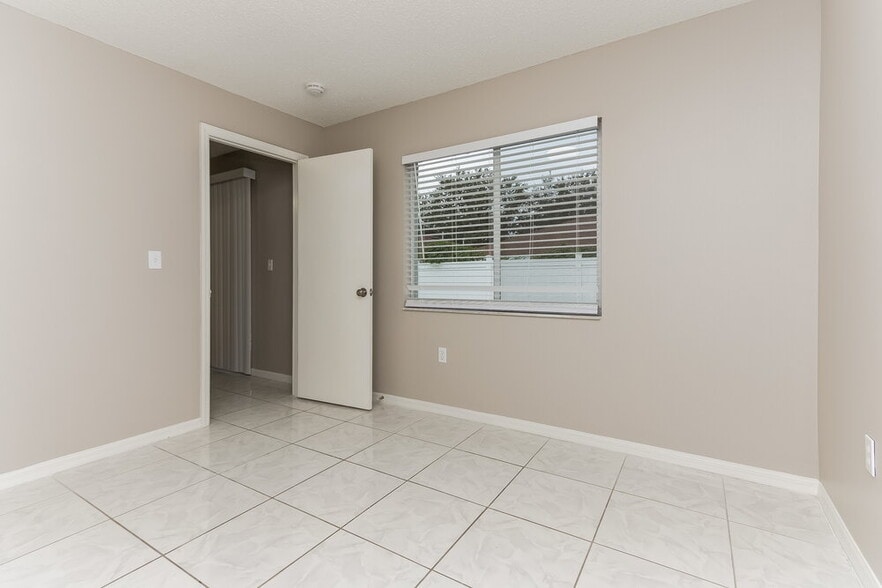 Building Photo - 3103 Pine Top Dr
