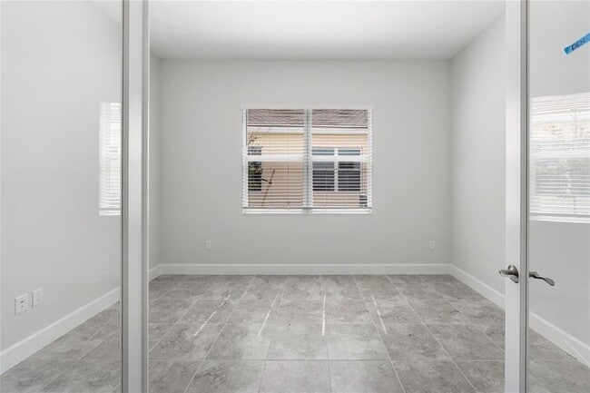 Building Photo - 15000 RedCove Pl