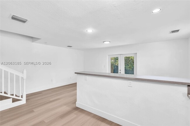 Building Photo - 140 NW 70th St