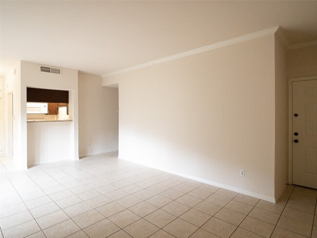 Building Photo - 6500 Harbor Town Dr