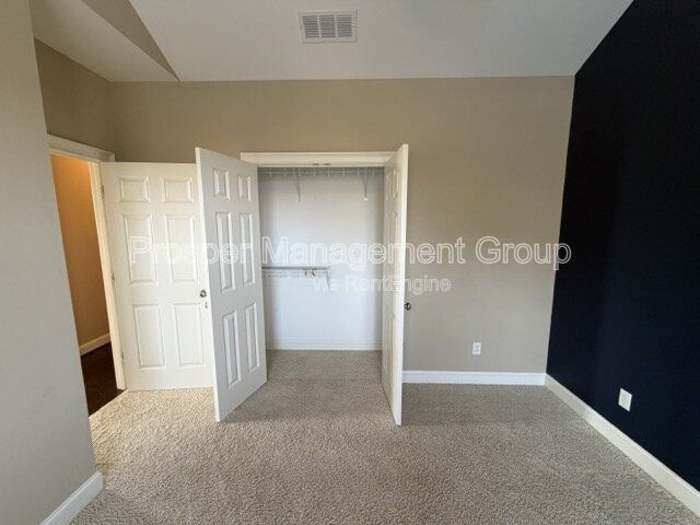 Building Photo - 11 Shadwell St