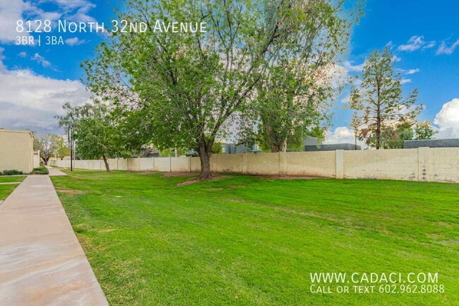 Building Photo - 8128 N 32nd Ave