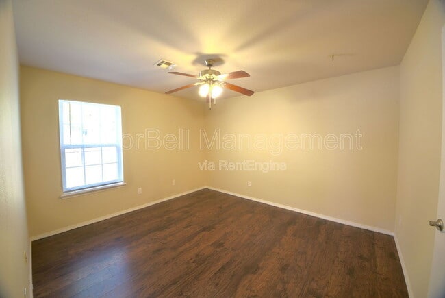 Building Photo - 89 W Fairlane Ct