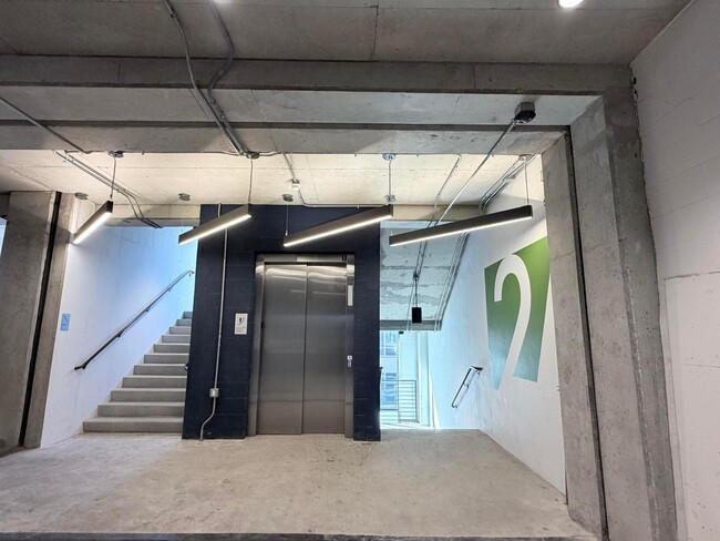 Building Photo - 6640 Mooney St