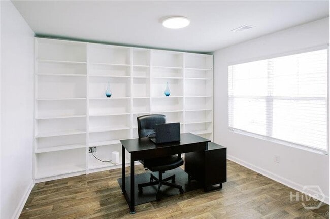 Building Photo - 123 Skylar Rd