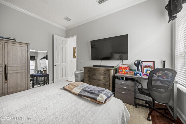 Building Photo - 552 Saddlestone Dr