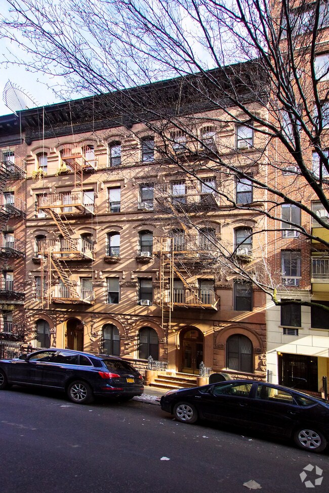 Primary Photo - 161 E 89th St