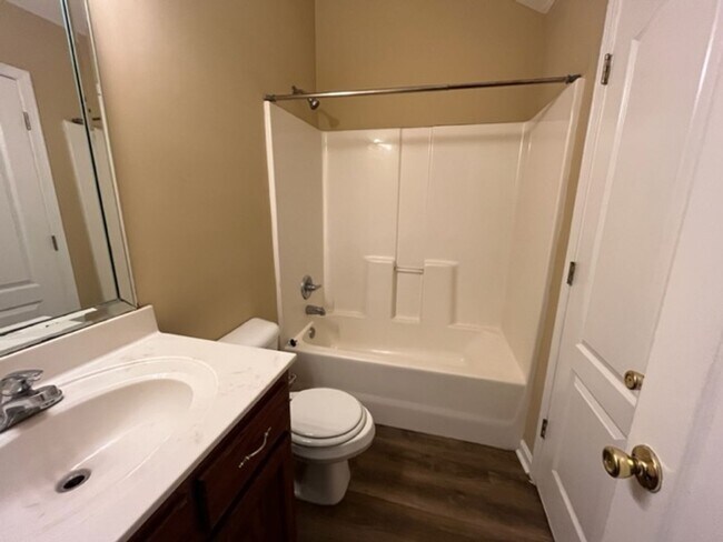 Building Photo - 3775 Iron Horse Dr