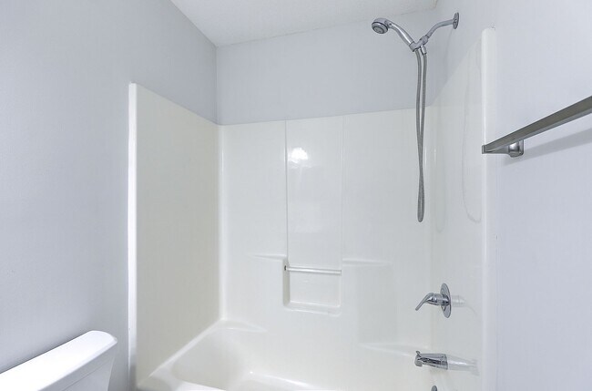 Building Photo - 8047 Shadow Oak Dr