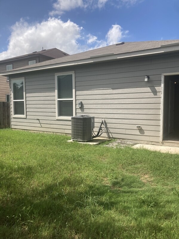 Building Photo - 15223 Liberty Station