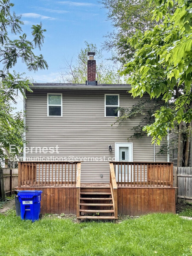 Building Photo - 686 S Ogden Ave