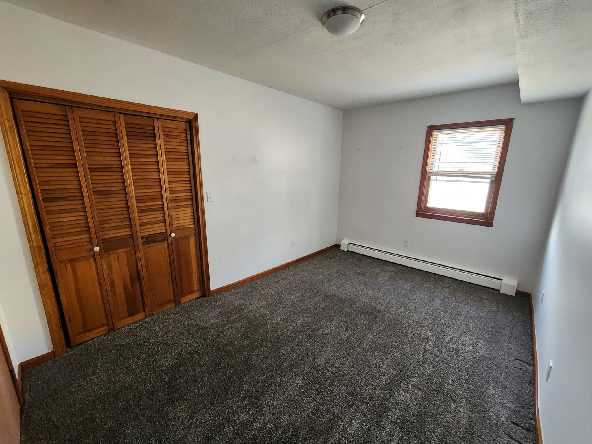 Building Photo - 31 Elm St