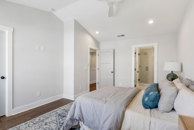 Building Photo - Welcome to The Becanni in Charlotte Park!