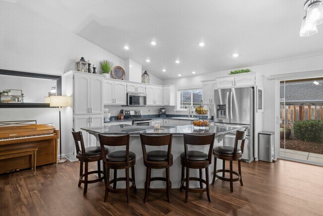 Building Photo - 1234 Pheasant Wy