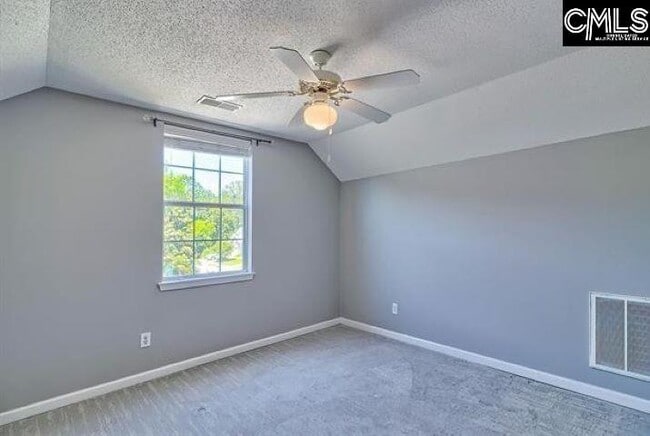 Building Photo - 196 Ivy Square Dr