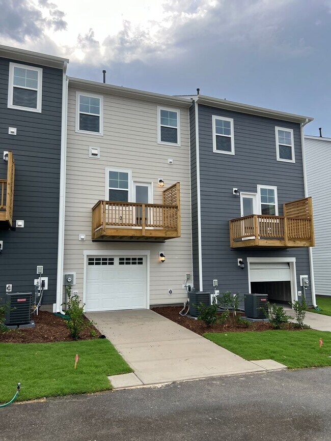 Building Photo - 3bd/3.5 ba Townhome for rent @ Rosedale in Wake Forest