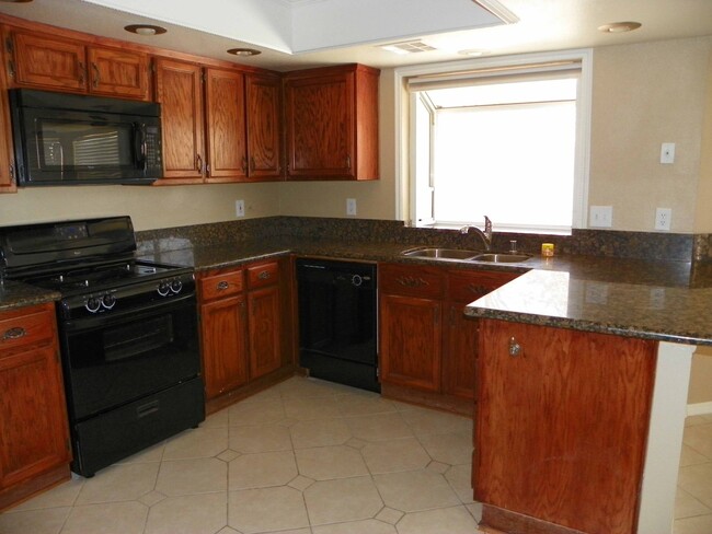 Building Photo - SINGLE STORY HOME – CUL-DE-SAC – 3 CAR GAR...