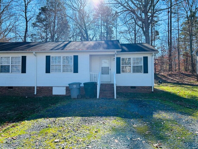 Primary Photo - 304 Poplar St