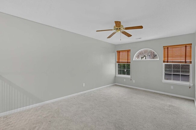 Building Photo - 308 Charleston Way