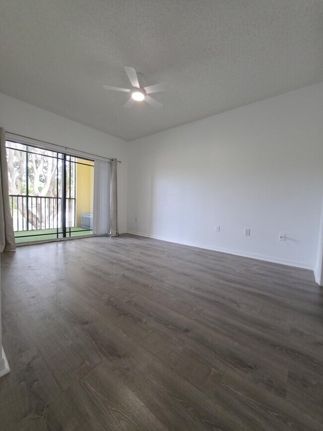 Building Photo - 2805 Veronia Dr