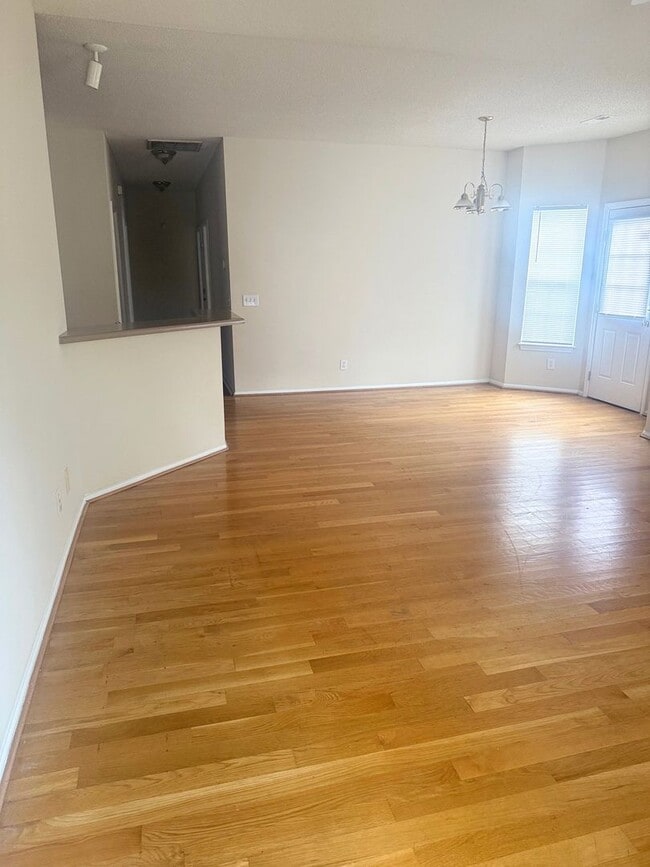 Building Photo - Moss Creek Place - AVAILABLE NOW