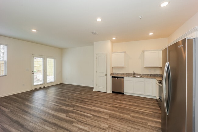Building Photo - Fantastic 3bd/2.5ba home! Let yourself in!