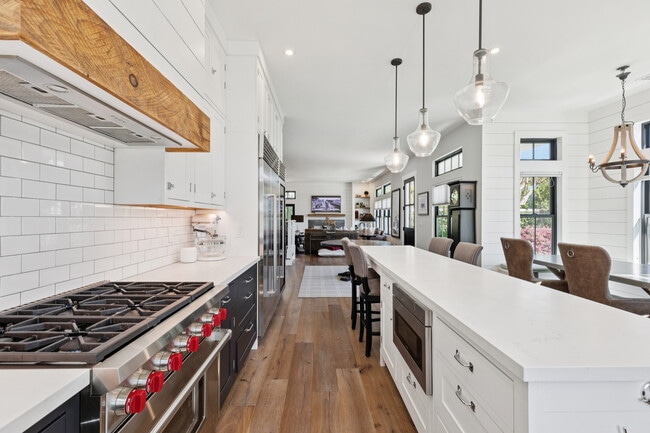 Building Photo - 1810 Quail Ct