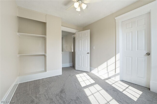 Building Photo - 22955 Fairmount Blvd