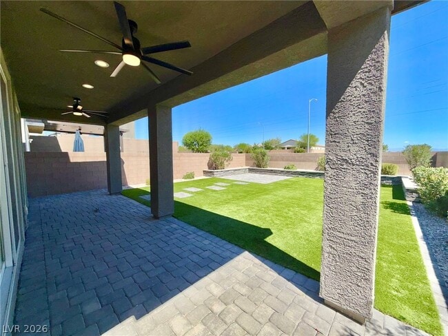 Building Photo - 4442 Frias Fls Ave