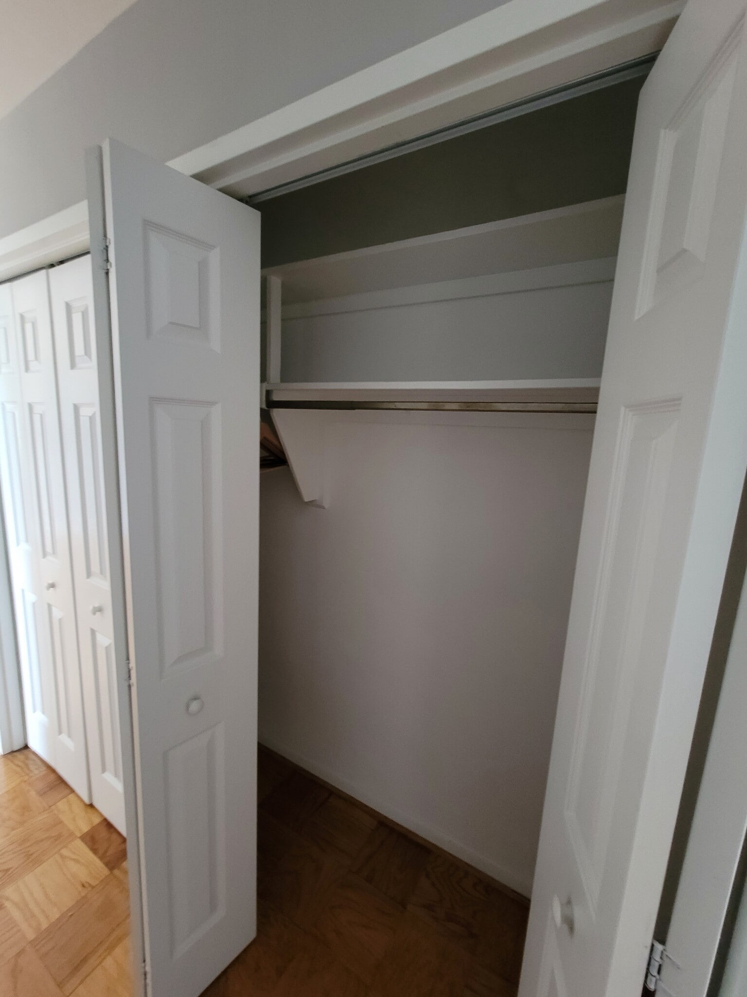 Hallway closet - 4390 LORCOM Ln