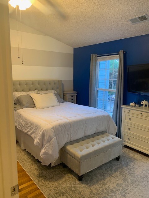 Building Photo - 3715 Hampton Ct