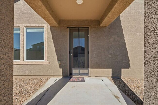 Building Photo - Modern Comfort Meets Desert Serenity – 4 Bed Rocking K Rental Home Available Now!