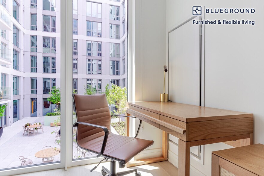 Building Photo - 240 3rd Ave