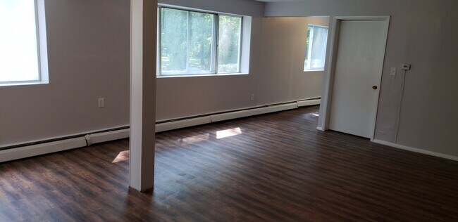 Building Photo - 138 Woodhill Dr