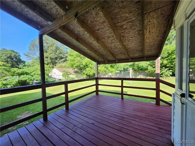 Building Photo - 1632 Milo Rd
