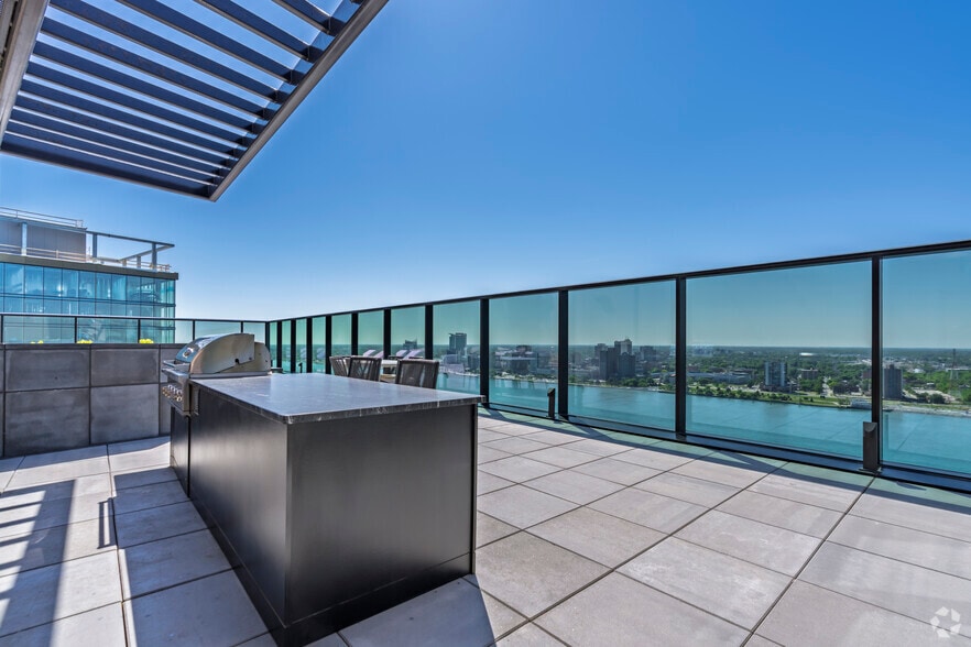 Rooftop Terrace - The Residences Water Square