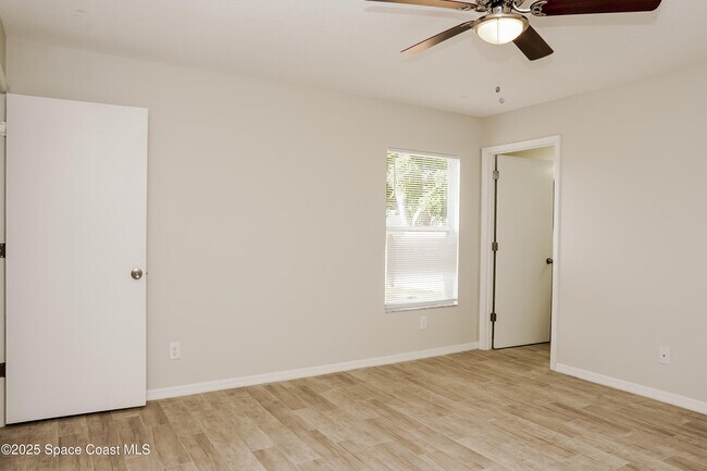 Building Photo - 1722 Elmhurst Cir SE